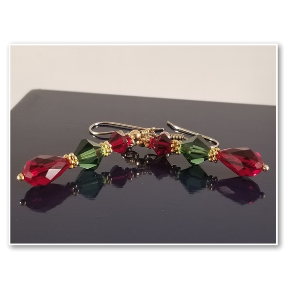 ***SOLD*** Red and Green Swarovski & Sterling Earrings - Picture 2 of 11